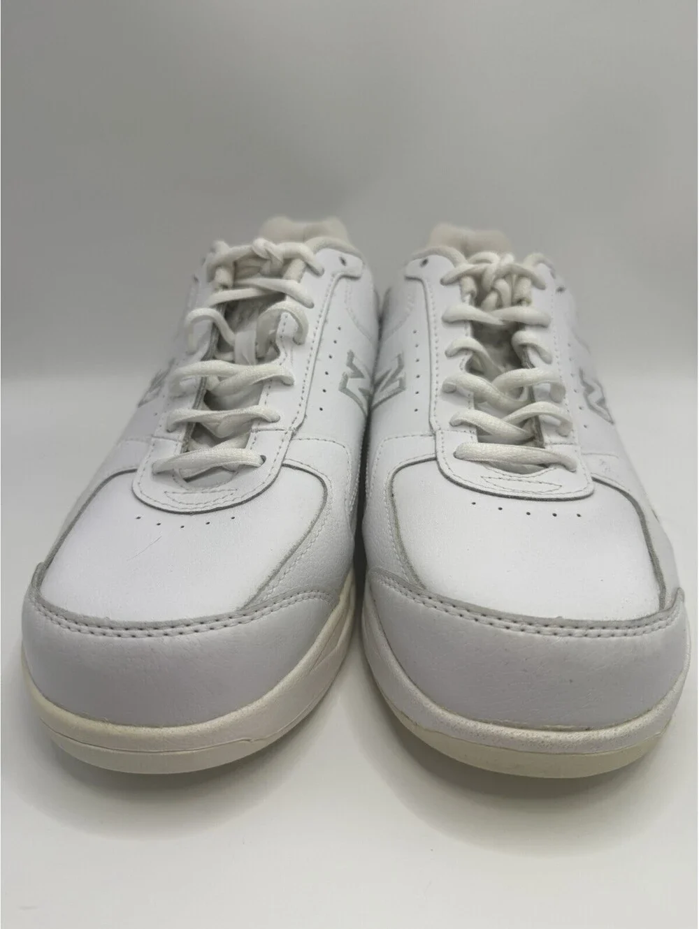 New Balance 576 Men’s Size 9 4E Athletic Shoes Sneakers White